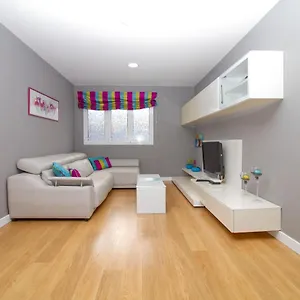 Two-bedroom Aparment In Santa Catalina Park Apartamento